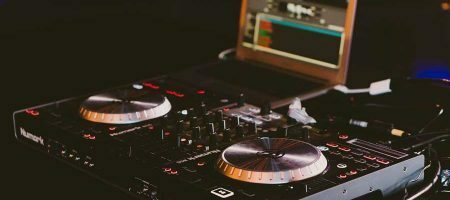 Künstliche Intelligenz: Djay Pro 2 mixt Musik via Automix AI