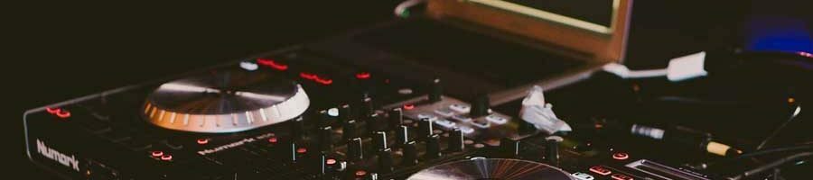 Künstliche Intelligenz: Djay Pro 2 mixt Musik via Automix AI