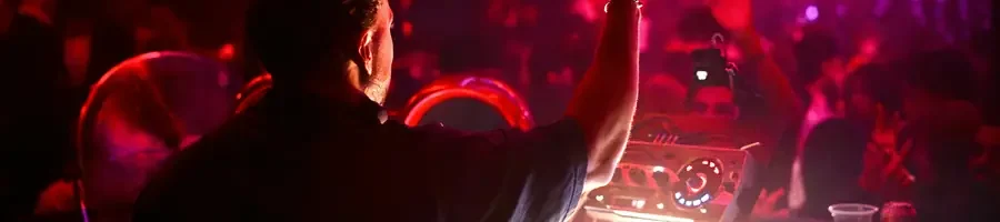 Brandschutz bei Clubs, DJ-Events und Musikveranstaltungen: Sicherheit trifft auf gute Musik